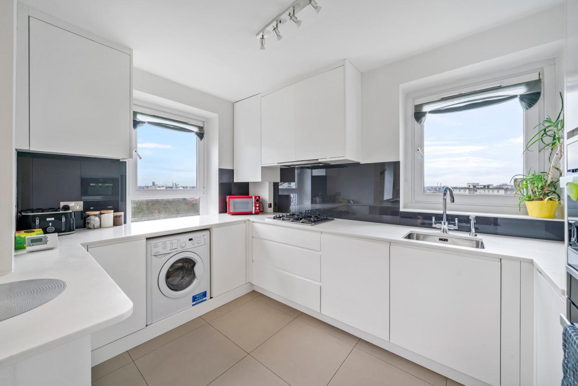 Relax, Play And Work In London Apartment ภายนอก รูปภาพ