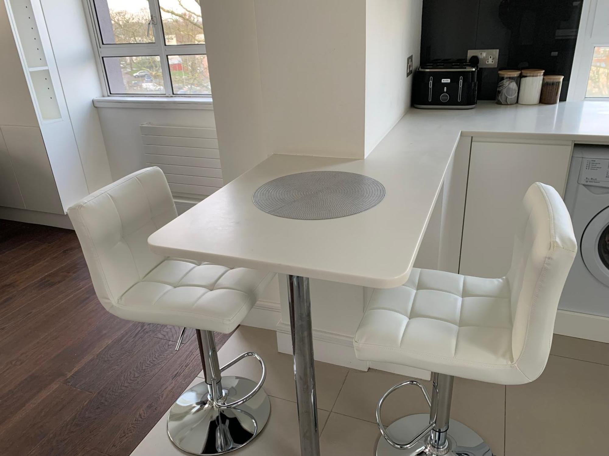 Relax, Play And Work In London Apartment ภายนอก รูปภาพ